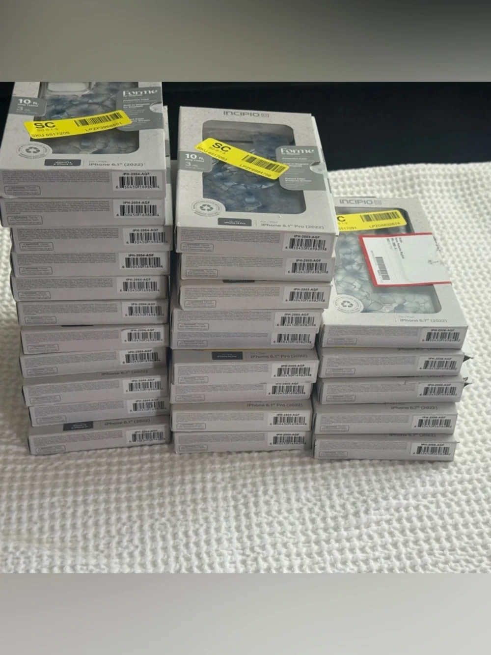 LOT OF 25 NEW INCIPIO PHONE CASES FOR IPHONE 14, 14 Pro and 14 plus OPEN BOX
